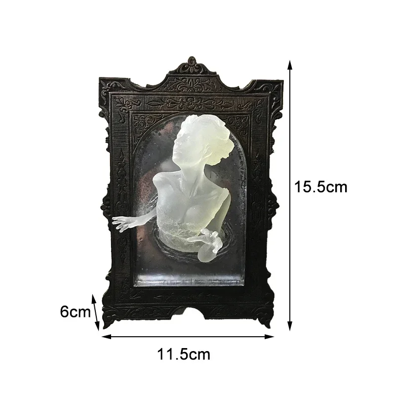 Gothic Devil Hand Wall Decor,  - Art Craft Mirror 评论和价格